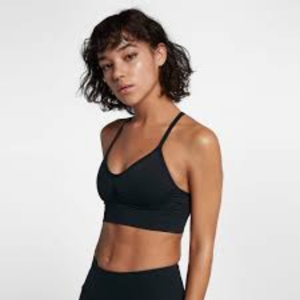 NWT Nike Seamless Light Support Sports Bra